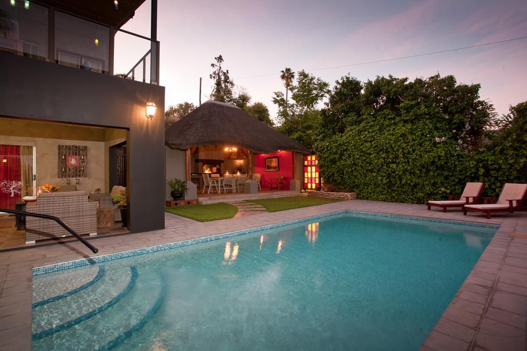 Miles B&B Guest House Oudtshoorn Dış mekan fotoğraf
