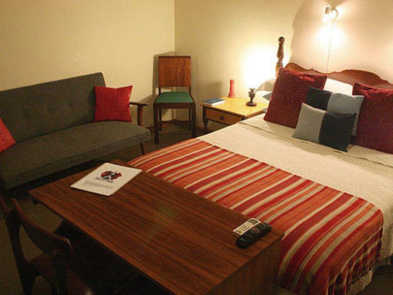 Miles B&B Guest House Oudtshoorn Dış mekan fotoğraf