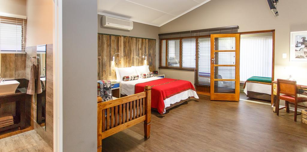 Miles B&B Guest House Oudtshoorn Dış mekan fotoğraf