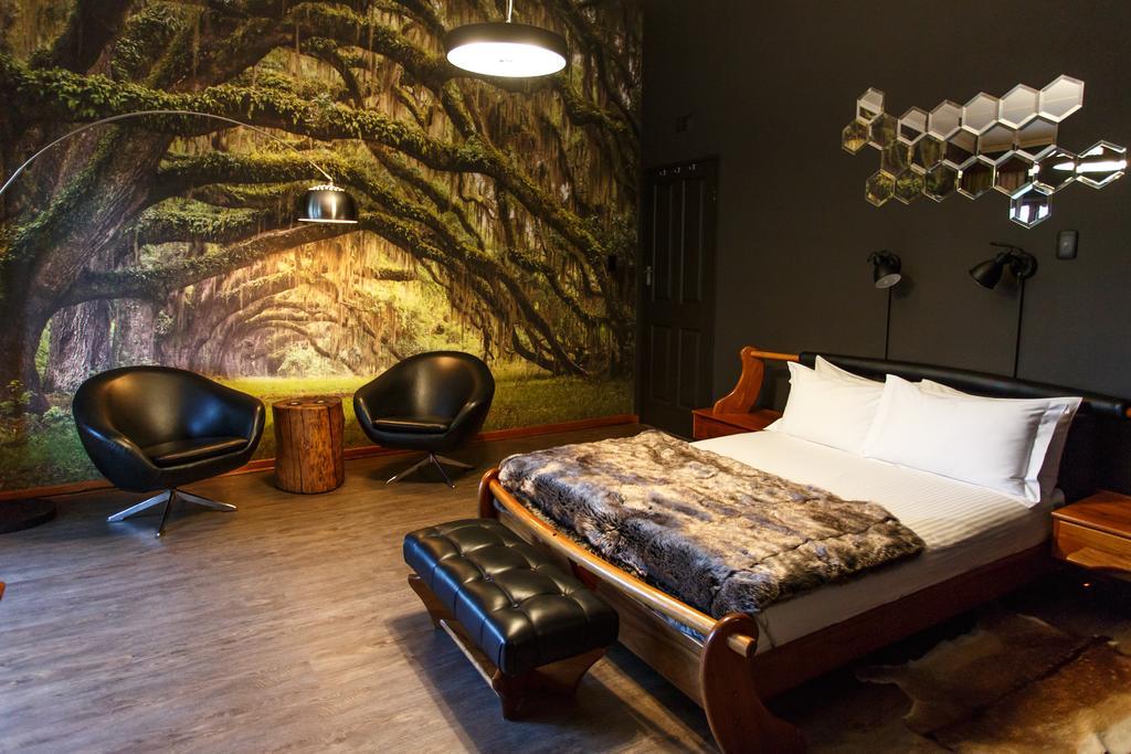 Miles B&B Guest House Oudtshoorn Oda fotoğraf