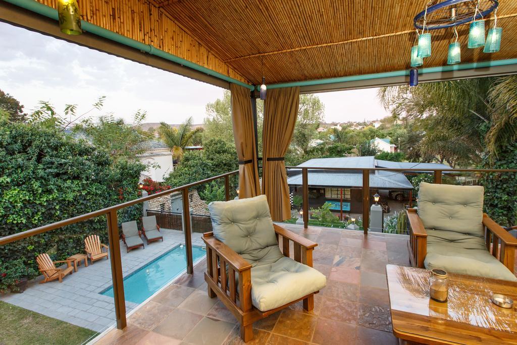 Miles B&B Guest House Oudtshoorn Dış mekan fotoğraf