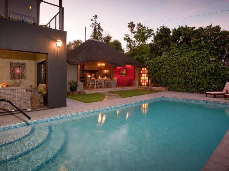 Miles B&B Guest House Oudtshoorn Dış mekan fotoğraf